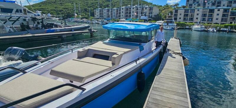  Axopar 37 Cross Cabin