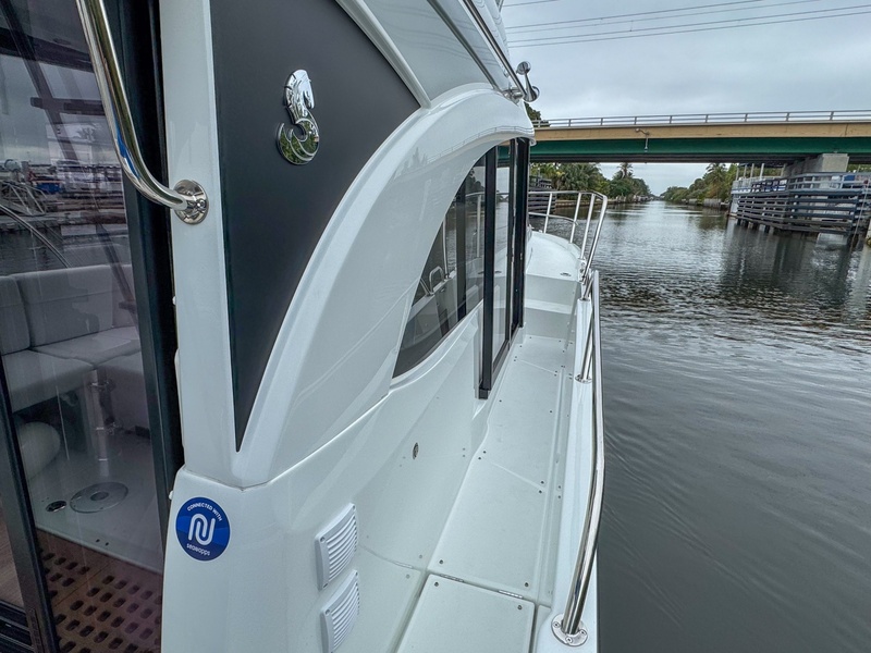  Beneteau Antares 11