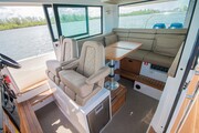  Axopar 37 Cabin