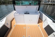  Axopar 37 Cabin