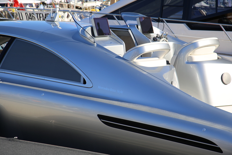 Mercedes-Benz Arrow460 Power Boats at Cannes Yachting Festival